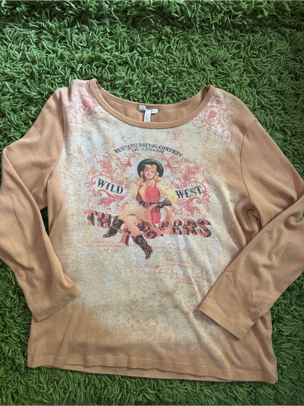 Susan Lawrence Tan Graphic Wild West Long-Sleeve Tee